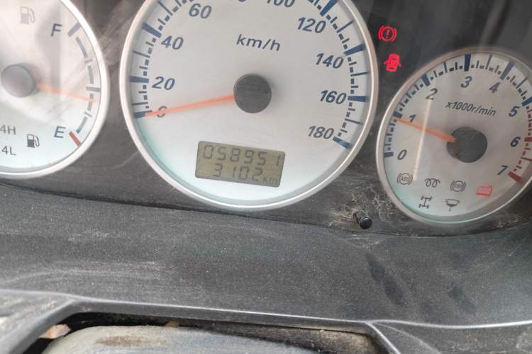 Used King Long Golden Way 2016 2.0L Value-Plus Edition 4G20
