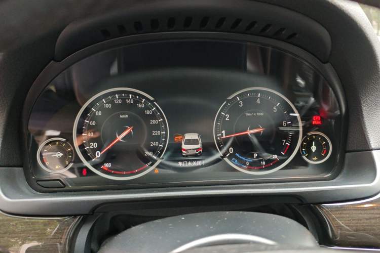 Used BMW 5 Series 2017 525Li Leading Model
