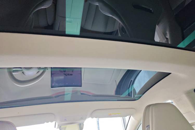 Used Hima Luxeed S7 2025 855 km Max