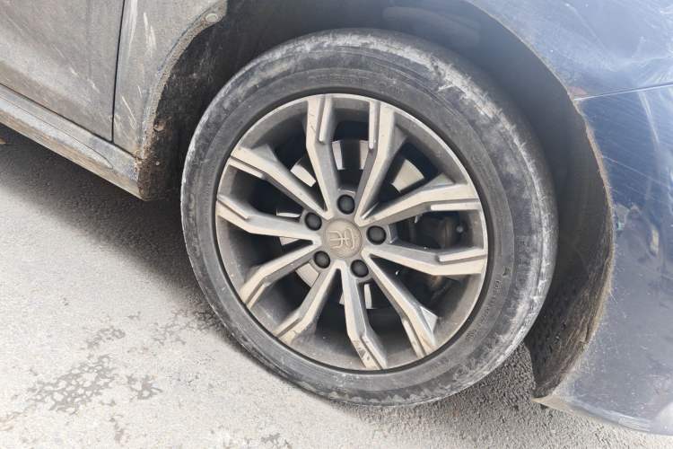 Used BYD Song MAX 2019 1.5T Automatic Smart Connect Ruiyi Sunroof Model 7 Seats China VI Standard