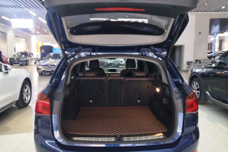 Used BMW X1 2018 sDrive18Li Luxury Model
