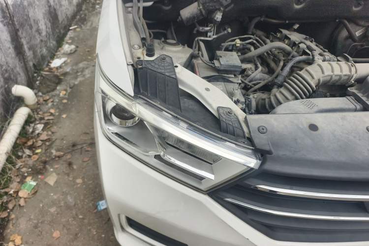 Used Wuling Hongguang 2019 1.5L S Standard Version China VI LAR
