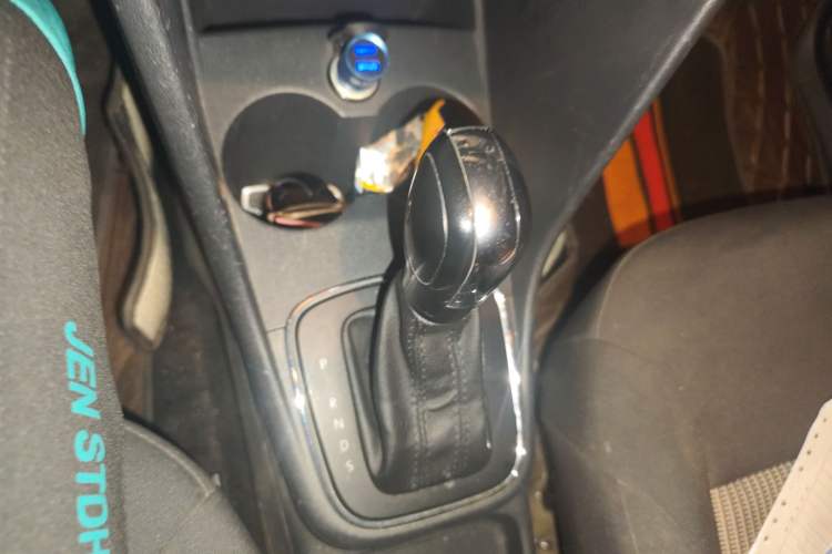 Used Volkswagen Polo 2016 1.4L Automatic Trendy Model Gear Lever
