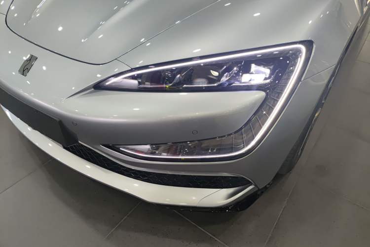 Used Yangwang U7 2025 EV Four-Seat Flagship Edition