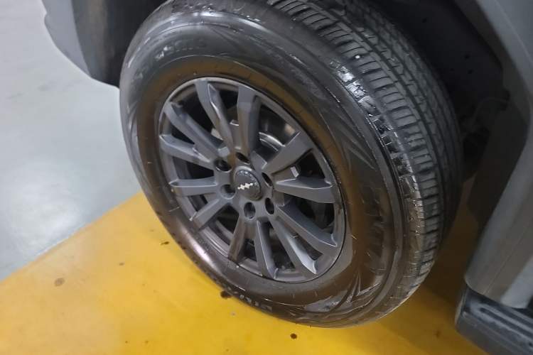 Used Formula Leopard Leopard 5 2023 Navigator Edition