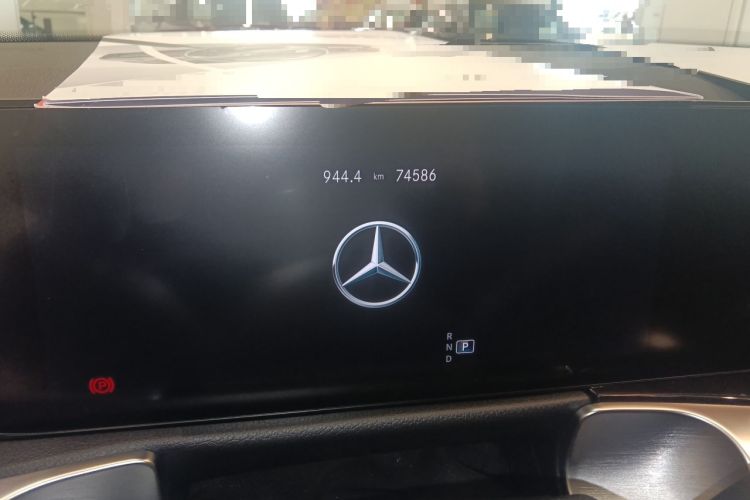 Used Mercedes-Benz GLB 2021 GLB 200 Fashion Model Odometer Close Up