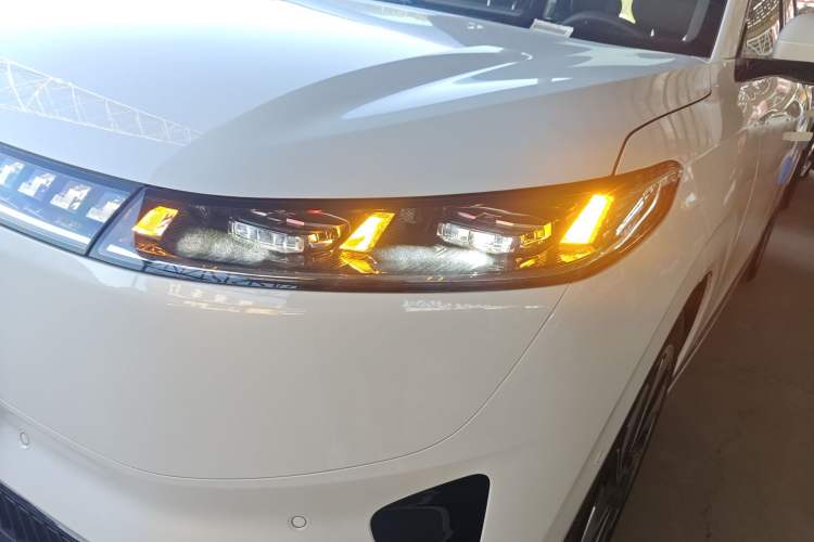 Used Dongfeng eπ eπ008 2025 210Max Range-Extended Version 5 Seats