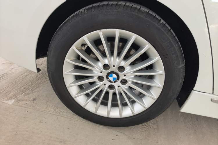 Used BMW 3 Series 2013 320Li Luxury Design Package