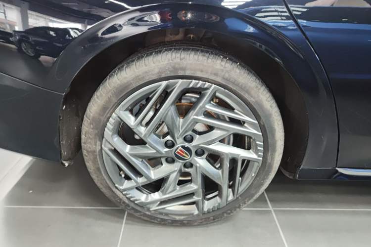 Used Hongqi H6 2023 2.0T ZhiShang Version