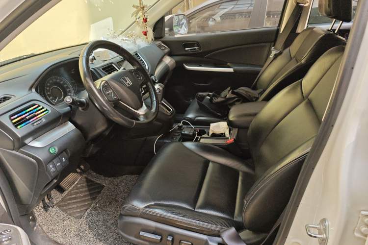 Used Honda CR-V 2015 2.4L two-wheel drive luxury version Left Front Seat