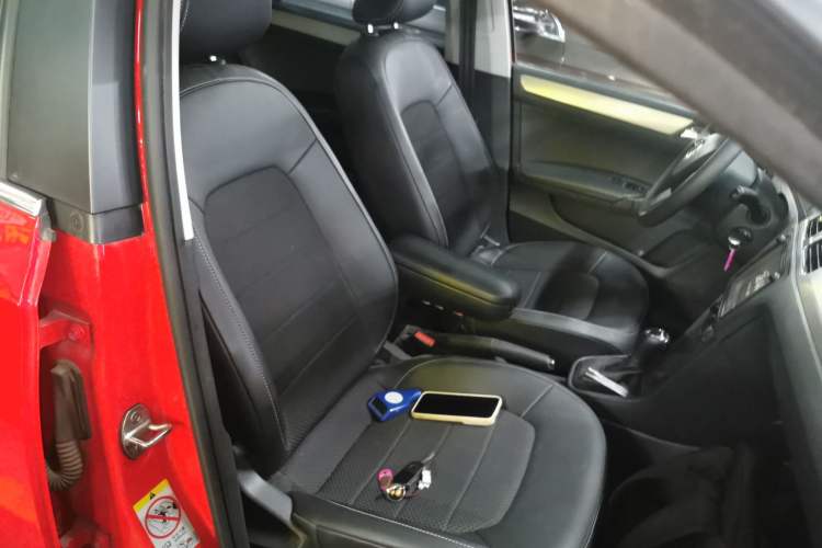 Used Skoda Rapid Spaceback 2016 Revised 1.6L Automatic Chuanxing Version
