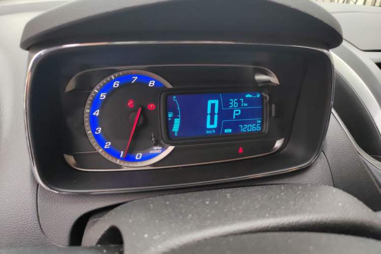 Used Chevrolet Trax 2014 1.4T Automatic Two-Wheel Drive Comfort Version Odometer Close Up