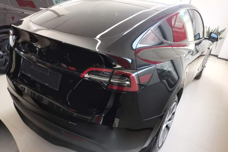 Used Tesla Model Y 2021 Standard Range Rear-Wheel Drive Version
