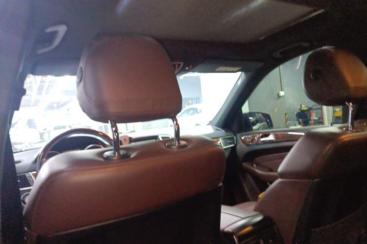 Used Mercedes-Benz M-Class 2014 ML 400 4MATIC Luxury Model