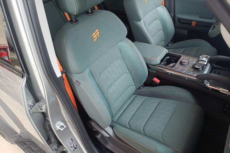 Used JETOUR Traveler 2023 2.0T Four-Wheel Drive Conqueror