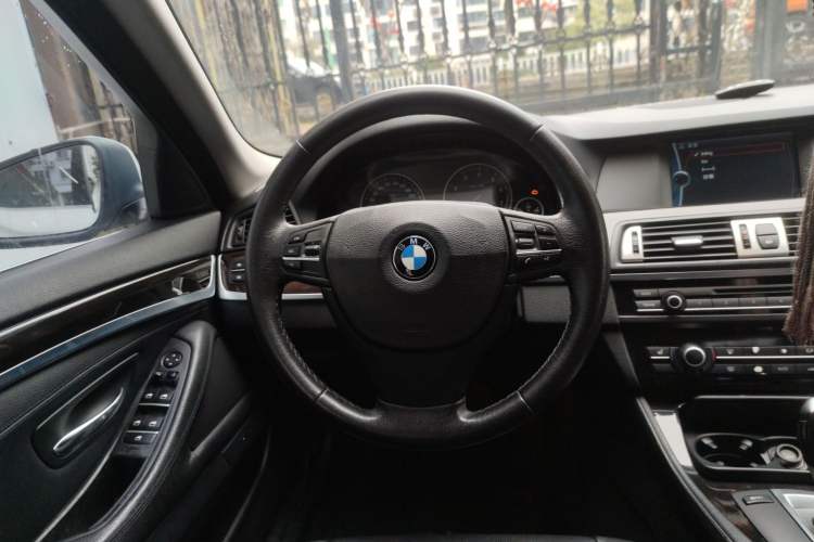 Used BMW 5 Series 2012 523Li Leading Model