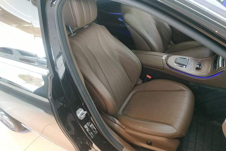 Used Mercedes-Benz E-Class 2023 Updated E 300 L Fashion Edition
