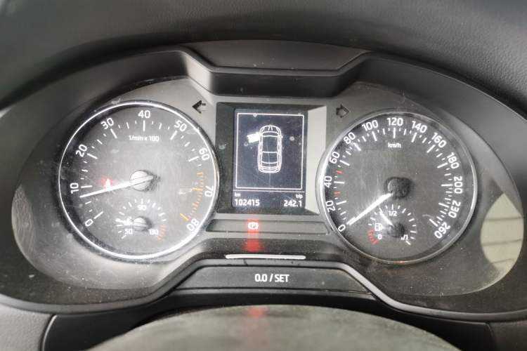 Used Skoda Octavia 2017 1.6L Manual Smart Drive Edition Instrument Cluster