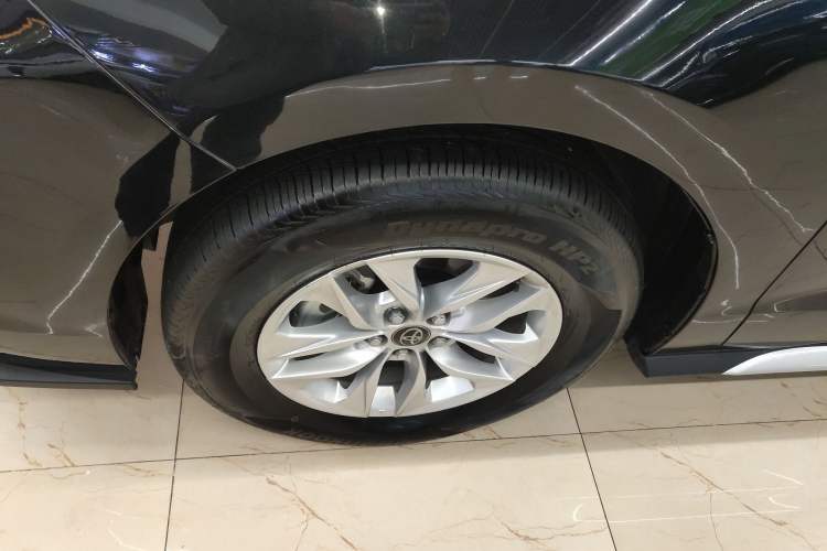 Used Toyota Granvia 2024 2.5L Hybrid Comfort Edition Exterior 7