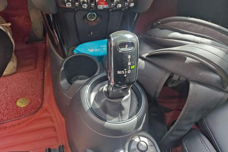 Used MINI 2021 1.5T COOPER Classic Edition Five-Door Version
