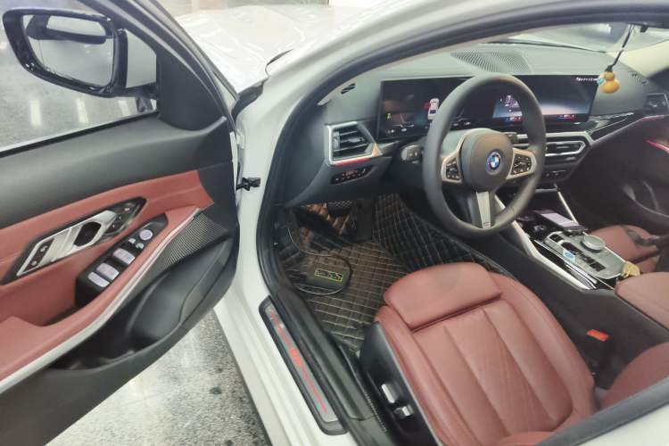 Used BMW i3 2022 eDrive 35 L