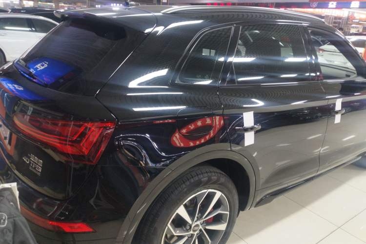 Used Audi Q5L 2025 quattro 45th Anniversary Edition 40 TFSI Luxury Dynamic Model
