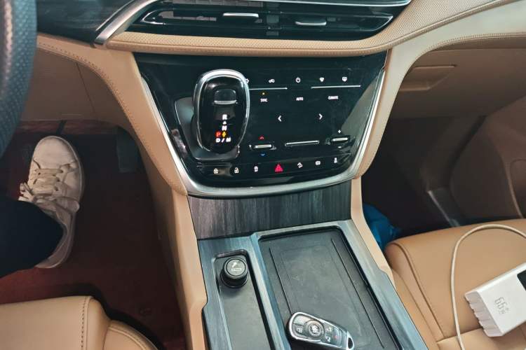 Used Buick GL8 2021 ES Land Cruiser 653T Luxury Edition Gear Lever