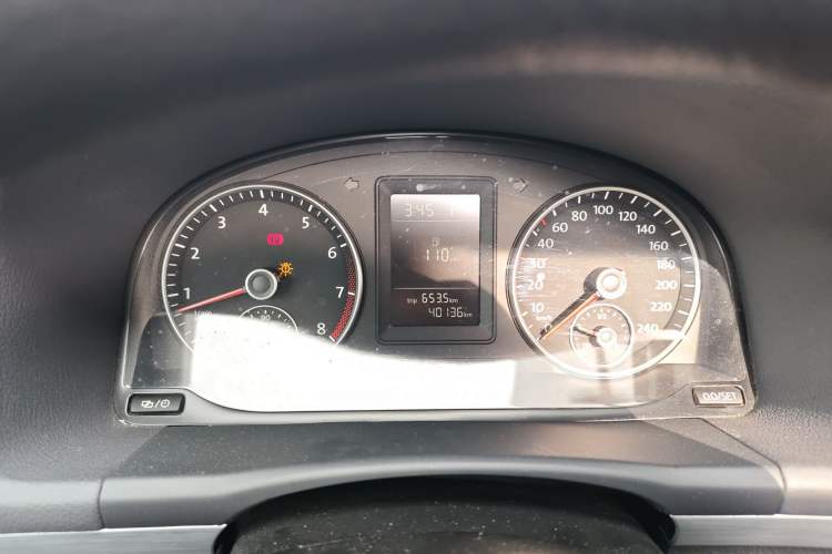 Used Volkswagen Touran 2015 1.4T DSG Comfort Edition 5 Seats Instrument Cluster