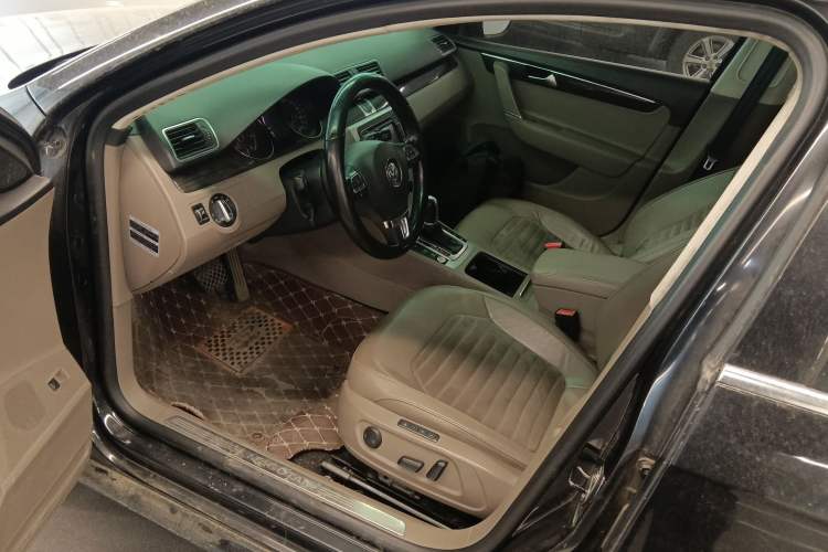 Used Volkswagen Magotan 2012 Facelift 1.8TSI Prestige Model
