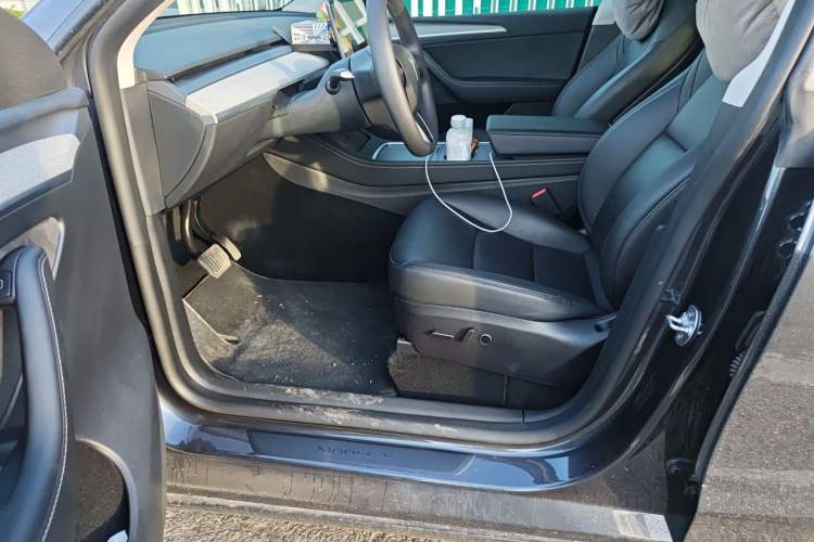 Used Tesla Model Y 2024 Rear-Wheel-Drive Version