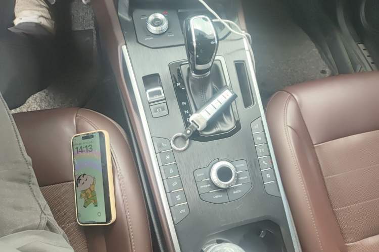 Used Wey P8 2018 2.0T Flagship Model Gear Lever