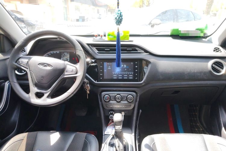 Used Chery Tiggo 3X 2020 Quality Edition 1.5L CVT Luxury Version Center Console