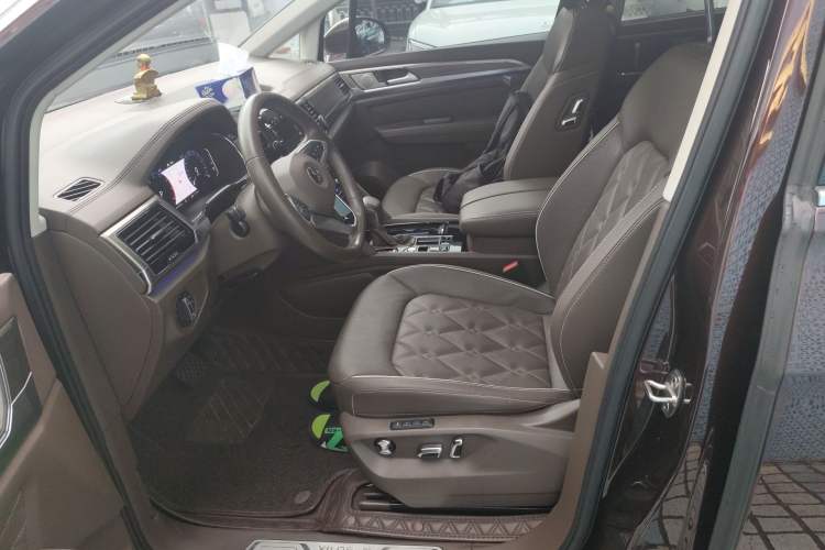 Used Volkswagen Viloran 2020 380TSI Prestige Edition
