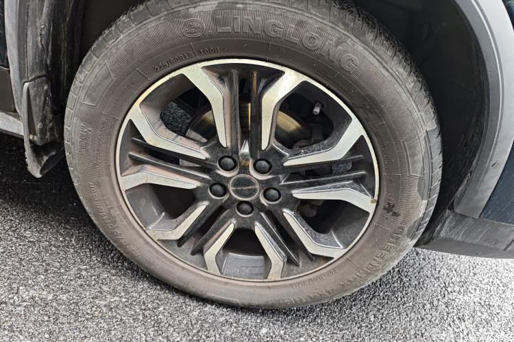 Used FORTHING T5 2022 Mach Edition 1.5T DCT High-Performance Five-Seater
