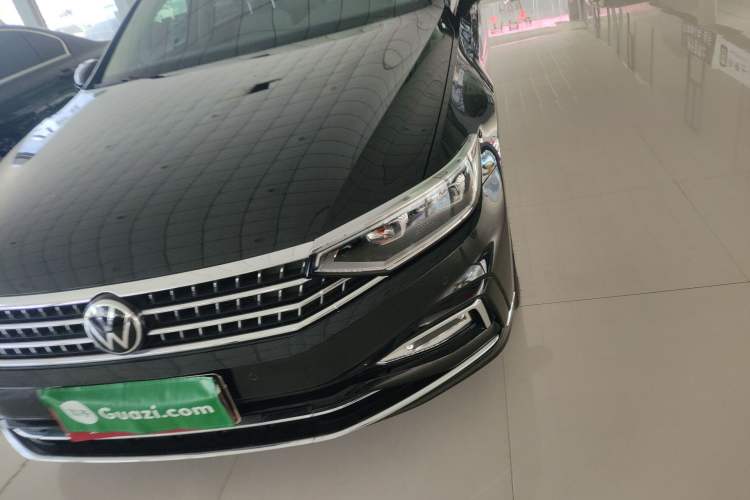 Used Volkswagen Magotan 2023 2 Million Units Limited Edition 330TSI DSG Leading Version Left Front Headlight