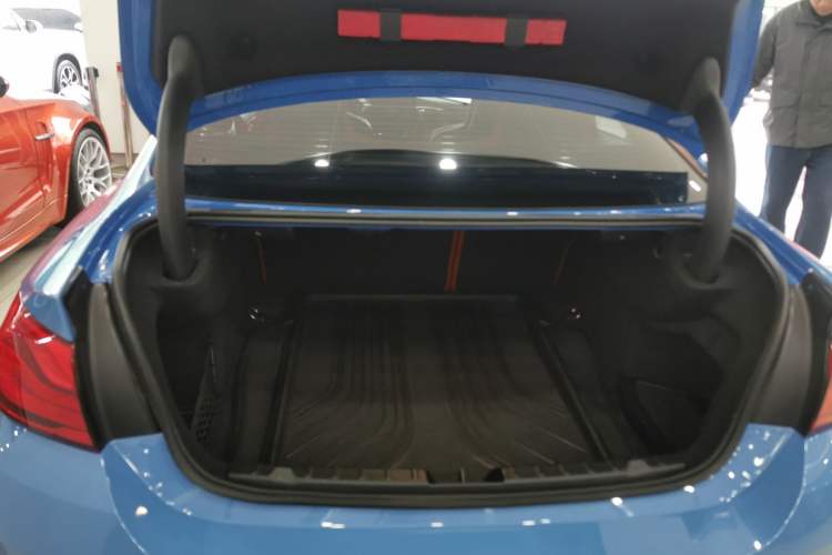 Used BMW M4 2014 M4 two-door coupe
