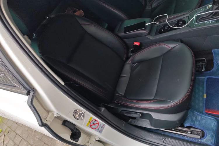 Used Volkswagen Lamando 2017 230TSI DSG Fashion Edition
