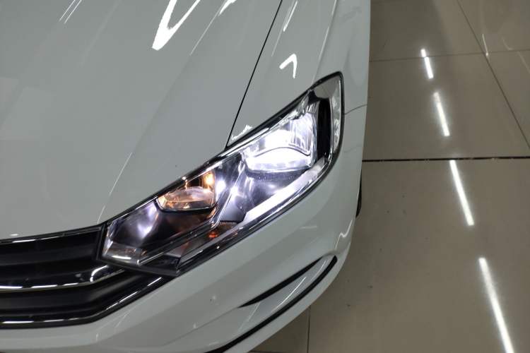 Used Volkswagen Bora 2019 Facelift Bora·Legend 1.5L Manual Fashion Edition China VI Standard Left Front Headlight