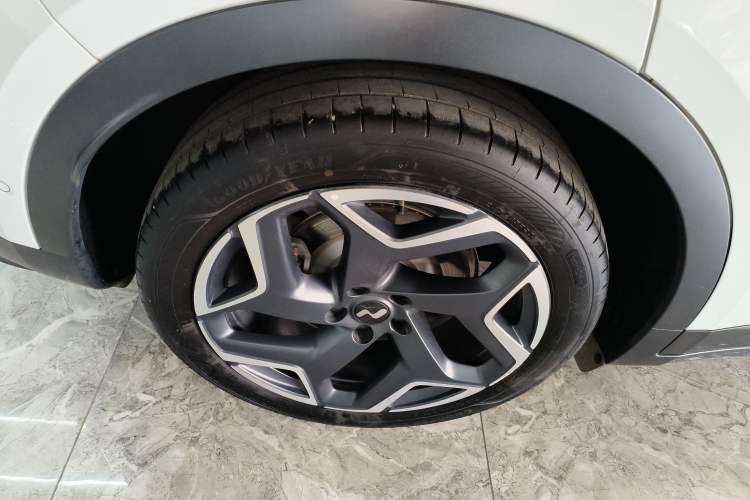 Used ONVO L60 2024 60 kWh Rear-Drive Version