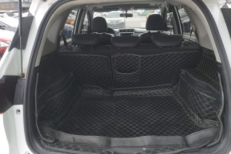 Used Haval M6 2019 1.5T Manual Two-Wheel Drive Elite Version China VI Standard Trunk