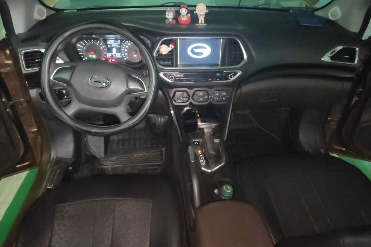 Used GAC Trumpchi GS4 2015 200T G-DCT Comfort Edition Center Console