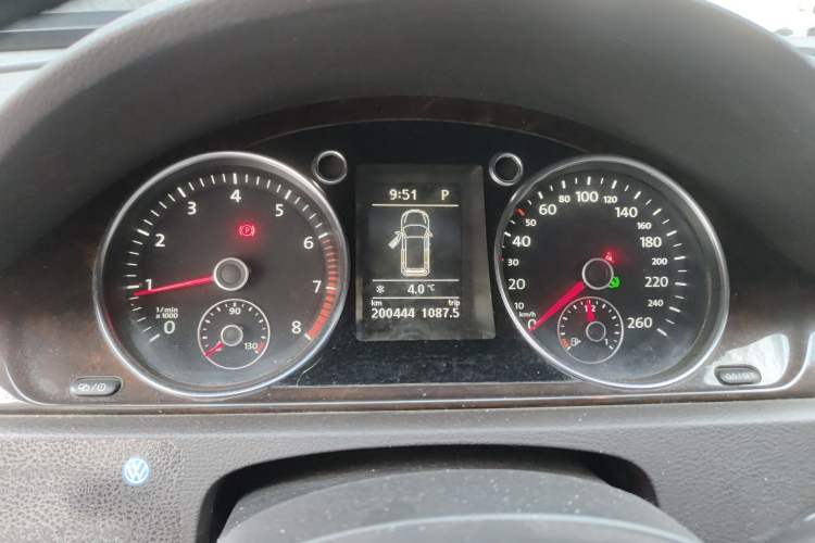 Used Volkswagen Magotan 2015 Travel Edition 2.0 TSI Comfort Version