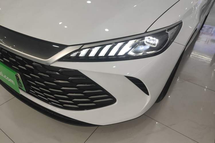 Used BYD Qin PLUS 2025 DM-i Smart Drive 55KM Leading Model
