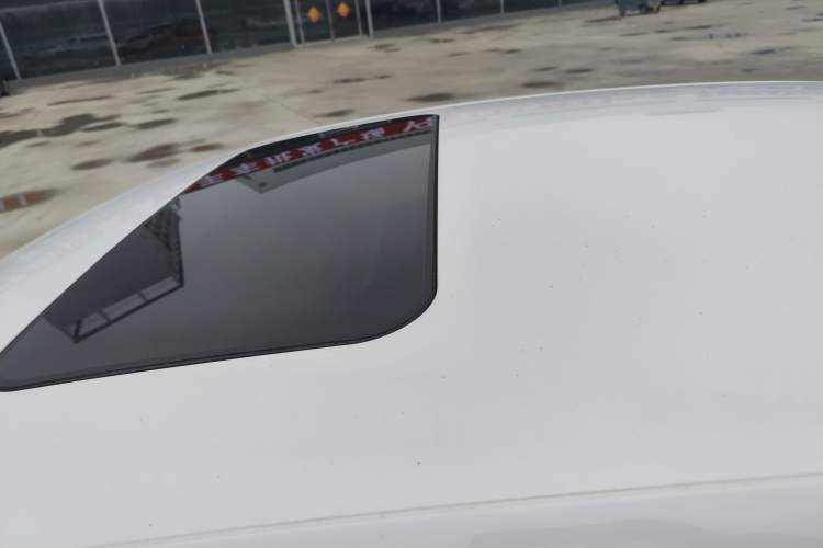 Used Volkswagen Polo 2016 1.6L Automatic Comfort Model
