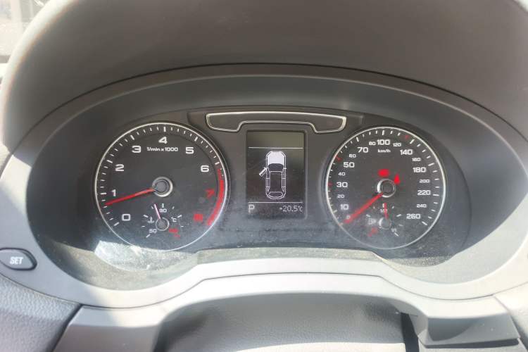 Used Audi Q3 2018 30th Anniversary Edition 35 TFSI Fashion Model Instrument Cluster