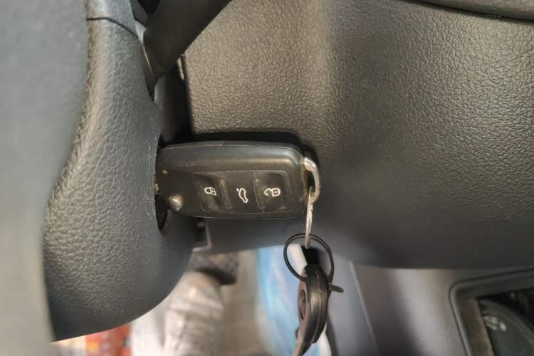 Used Volkswagen Tiguan 2016 300TSI Automatic Two-Wheel Drive Trend Edition Vehicle Key