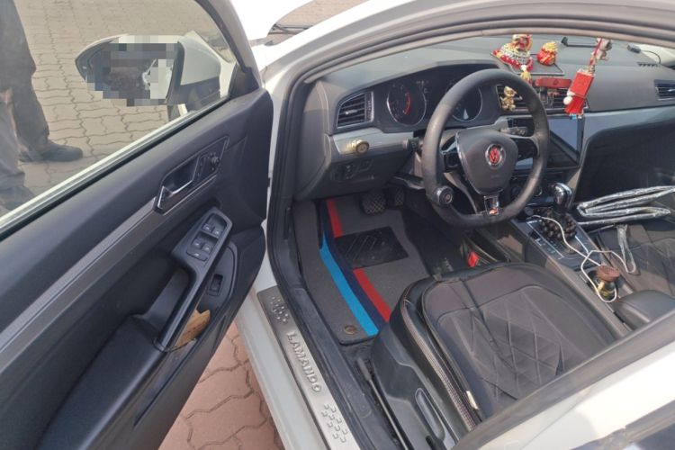 Used Volkswagen Lamando 2017 280TSI Manual Comfort Edition Driver Seat