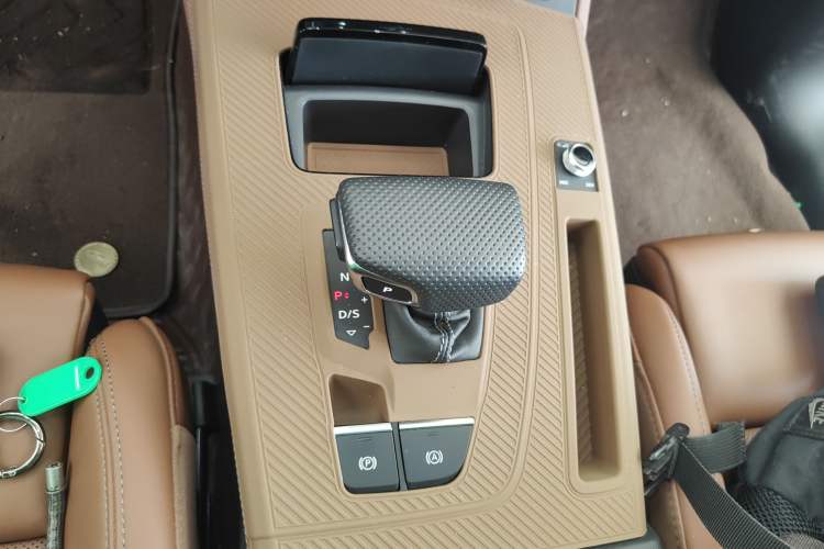 Used Audi Q5L 2025 quattro 45th Anniversary Edition 45 TFSI Luxury Dynamic Model