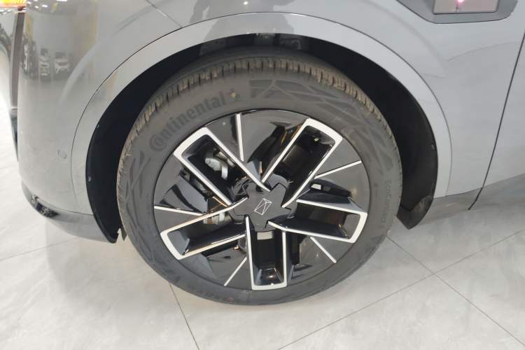 Used Avatr 11 2025 Year Updated Max Extended-Range Version