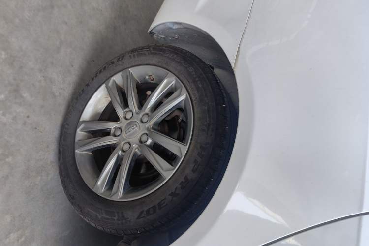 Used Geely Auto Emgrand 2017 Sedan Million Edition 1.5L CVT Upward Version
